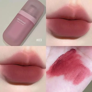 رژلب مایع مخملی هرورنج مدل CURVY شماره 03