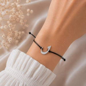 دستبند نقره زنانه مدل حرف ن کد D105