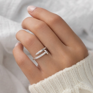 انگشتر نقره مدل میخ کد A96 سایز 54