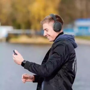هدفون بی سیم گرین لاین مدل Sweden Wireless Headphones GNHP57SWHPBK